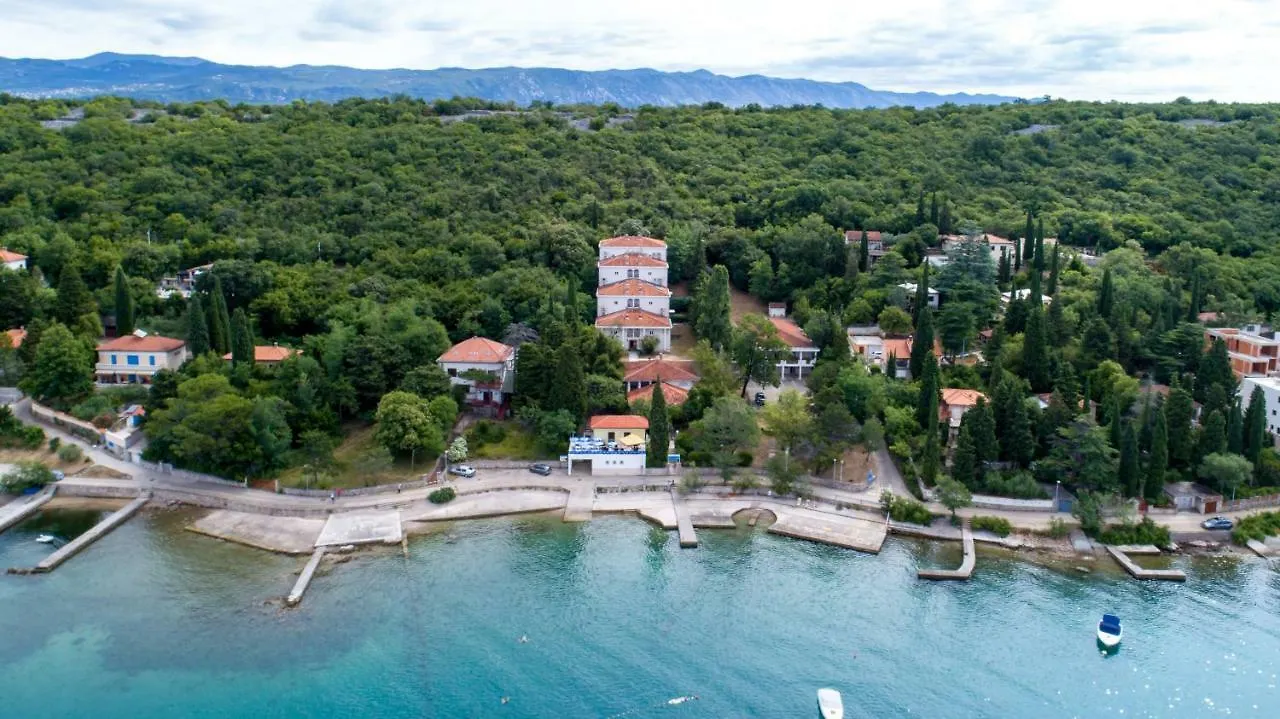 Hotel Delfin Omisalj Croatia