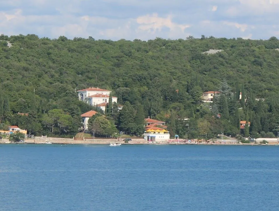 Hotel Delfin Omišalj 3*,